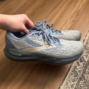 Brooks Adrenaline GTS 24